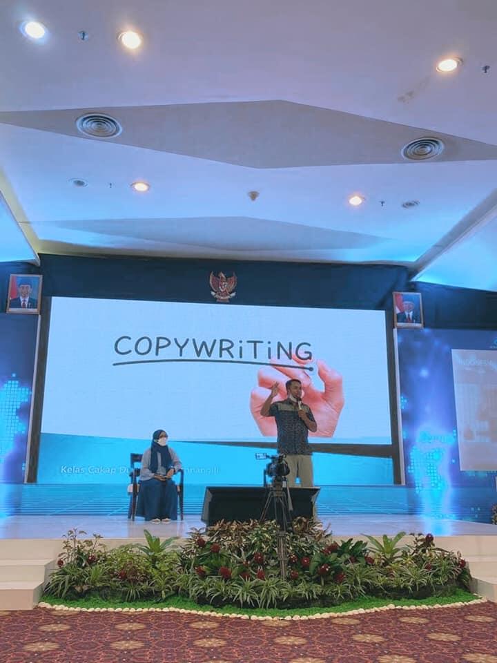 Alfian Nangili Jadi Pemateri Nasional di Membawakan Materi Blogging di Acara Kominfo RI